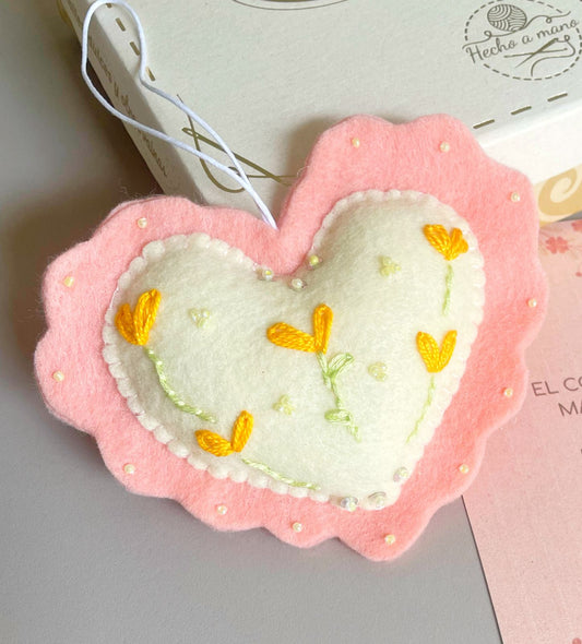 Corazón Bordado